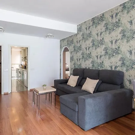 With Terrace A Step Away From Montjuic Apartamento Barcelona
